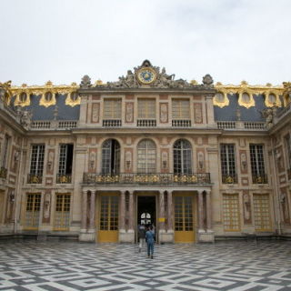 square-1459970974-versailles-